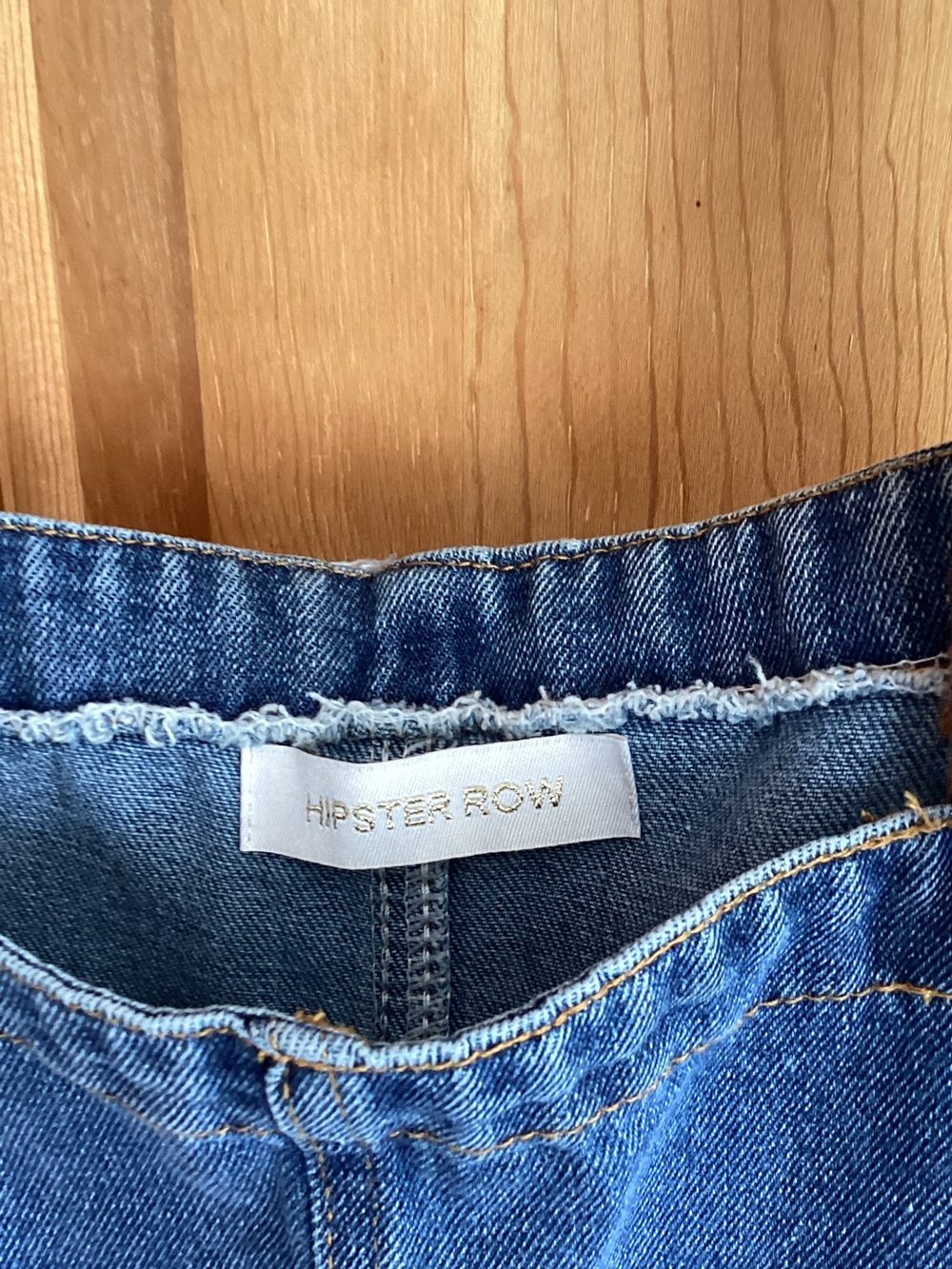 High-Rise Women's Jeans in Medium Blue